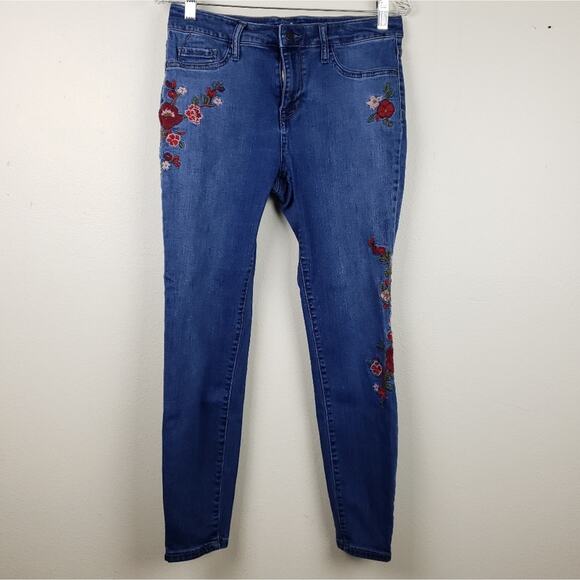 Mossimo Supply Co. Denim - Mossimo | High Rise Jegging w/ embroidery